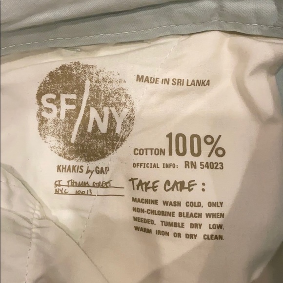 Gap Khaki Shorts - Picture 4 of 6